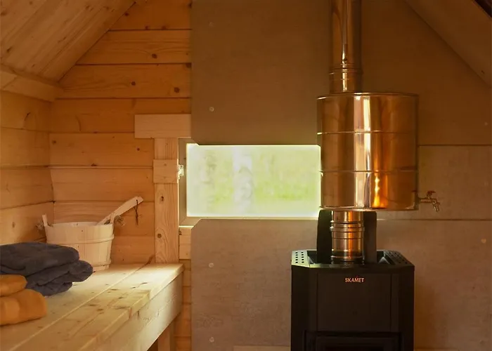 Glamping Troll House Eco-Cottage, Nuuksio For Nature Lovers, Petfriendly