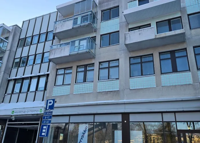 Upea Asunto Salon Sydaemessae, Ilmainen Pysaekoeinti, Laehellae Kaikkea